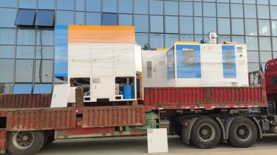 又發(fā)了2臺(tái)設(shè)備，內(nèi)孔滾膠機(jī)GNP100和自動(dòng)噴膠機(jī)PZ40