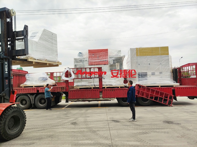 噴膠機(jī)涂膠機(jī)1