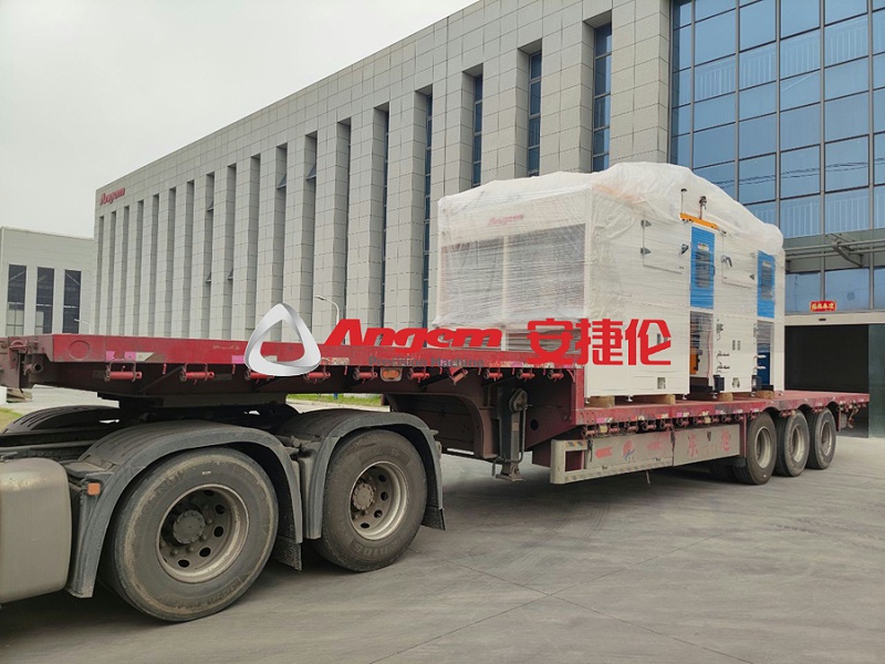 旋轉(zhuǎn)浸膠機2