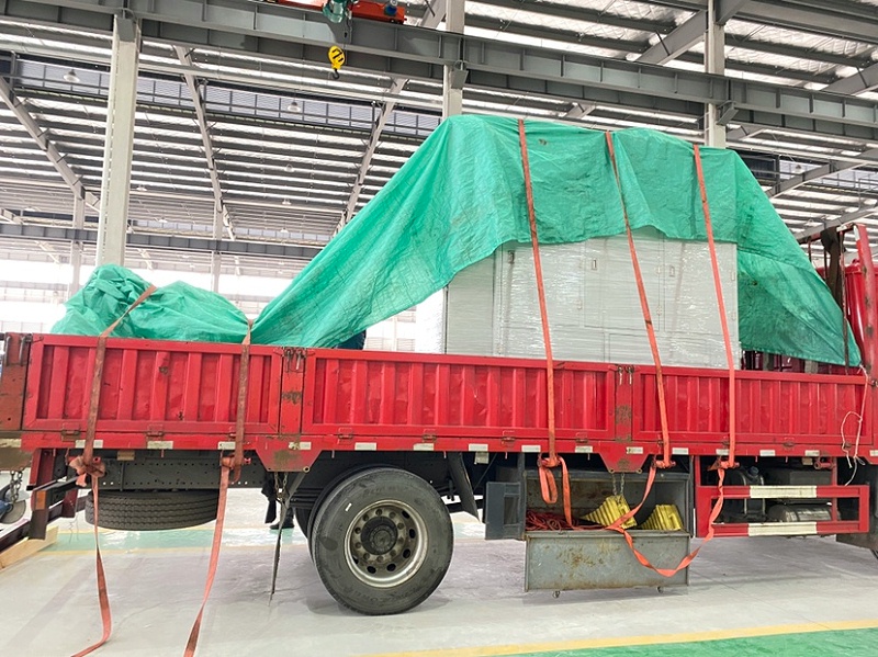 特瑞堡外圓自動(dòng)滾涂機(jī)發(fā)貨8