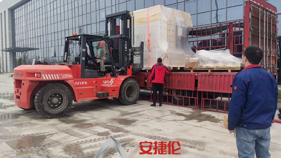 安捷倫又一臺自動噴膠機(jī)發(fā)貨啦！發(fā)往重慶汽車零部件制造企業(yè)