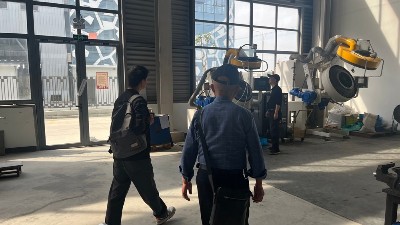 湖南湘潭客戶蒞臨安捷倫 考察安捷倫R90型全自動滾噴機