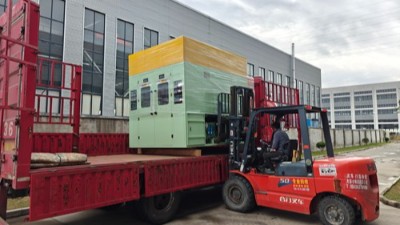 又雙叒發(fā)貨！汽車橡膠減震老客戶超愛(ài)的噴膠機(jī)