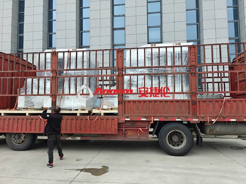 自動噴膠機(jī)發(fā)重慶2