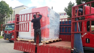 自動刷涂機(jī)發(fā)貨-安捷倫新產(chǎn)品刷涂機(jī)發(fā)貨河南汽車零部件客戶