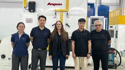 以色列客戶到訪安捷倫 考察柳釘自動(dòng)噴涂設(shè)備